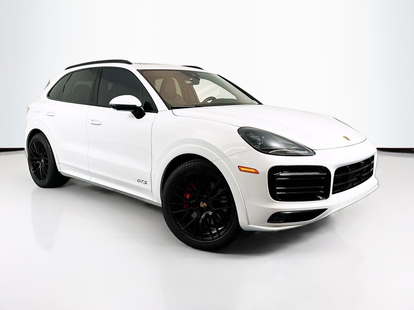 2023 Porsche Cayenne GTS 3