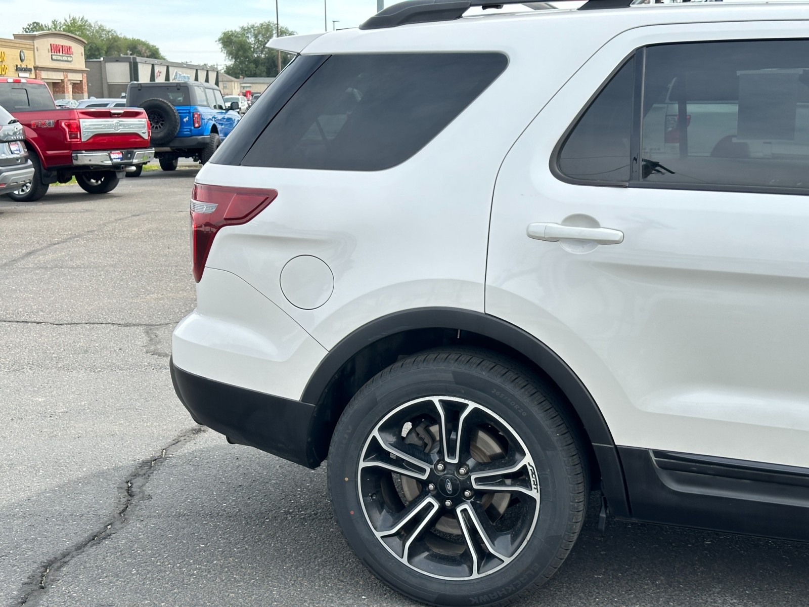 2015 Ford Explorer Sport 5