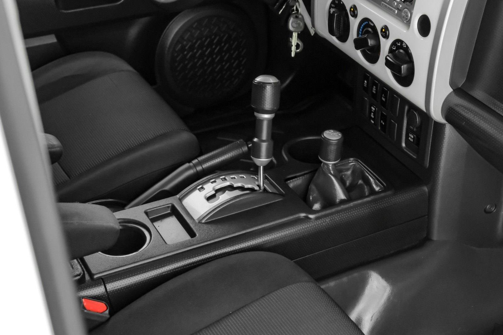 2013 Toyota FJ Cruiser 4WD AUTOMATIC REAR PARKING DISTANCE CONTROL CRUISE 17