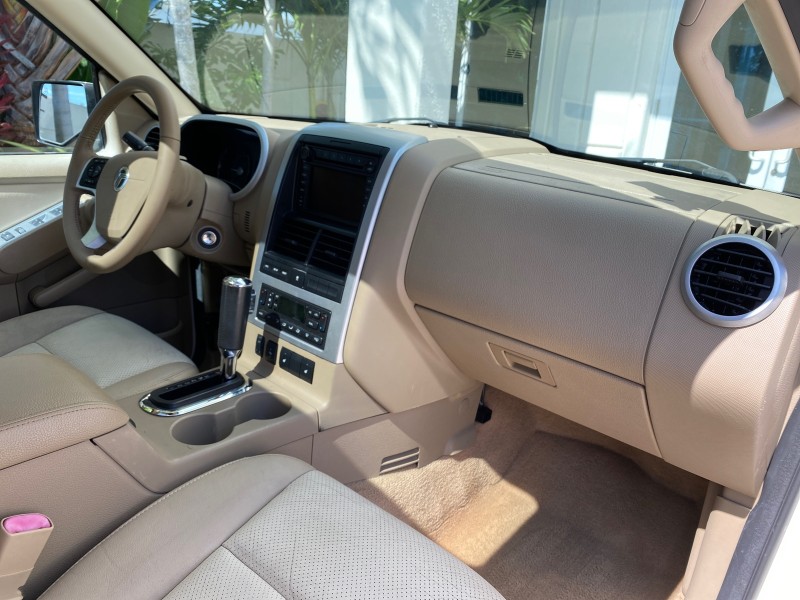 2007 Mercury Mountaineer SUV Premier 1 OWNER in ,