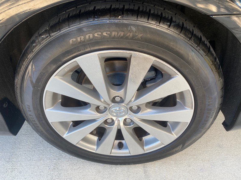 2011 Toyota Avalon Limited LOW MILES 80,879 in ,