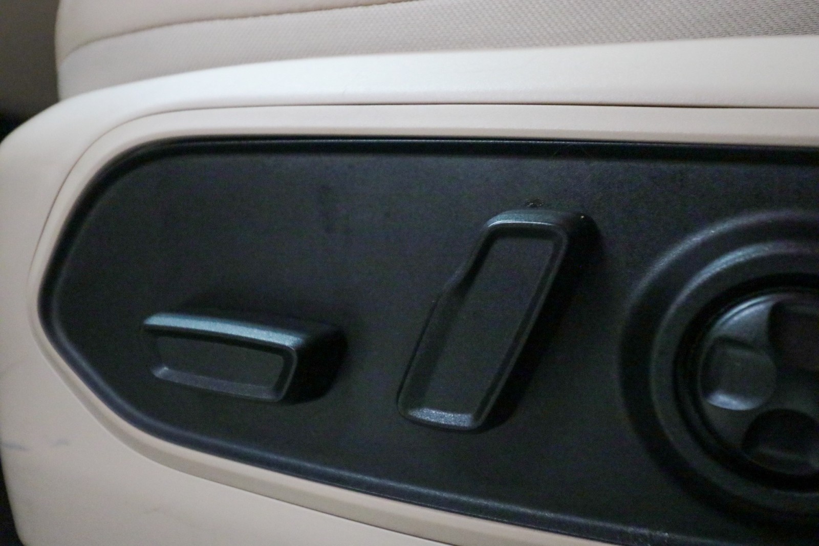 Used Car 2024 Jeep Grand Cherokee L  Limited For Sale Under $35,000 In Austin, Texas