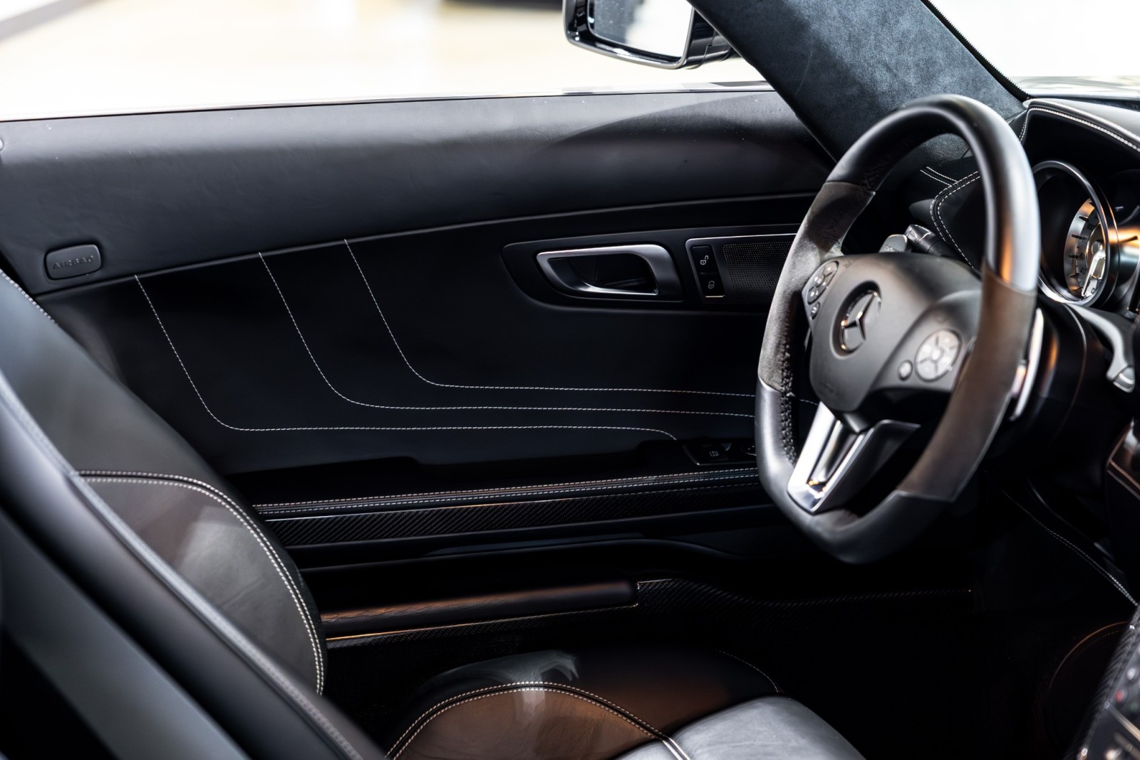 Used Car 2011 Mercedes-benz Sls Amg  Sls Amg For Sale Under $370,000 In Boerne, Texas