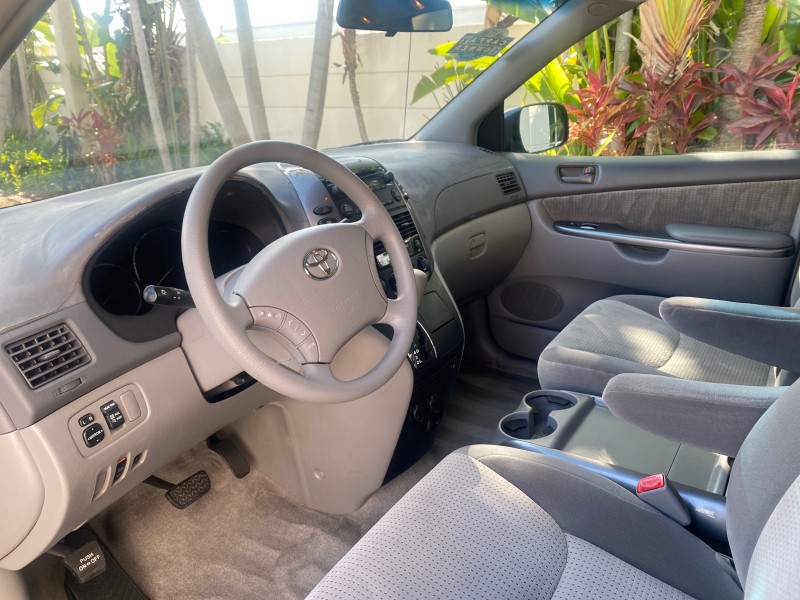 2010 Toyota Sienna LE LOW MILES 41,871 1 OWNER 7 PASSENGER in , 