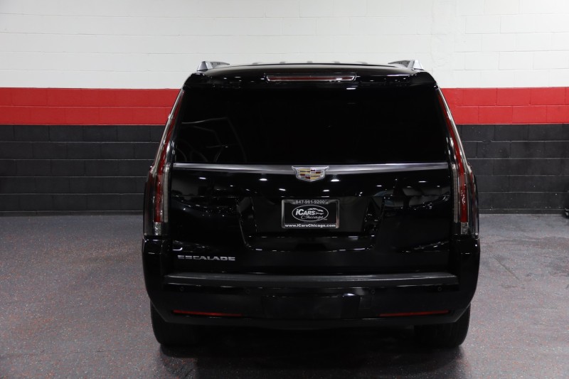 2016 Cadillac Escalade Luxury Collection 4WD 4dr Suv in , 