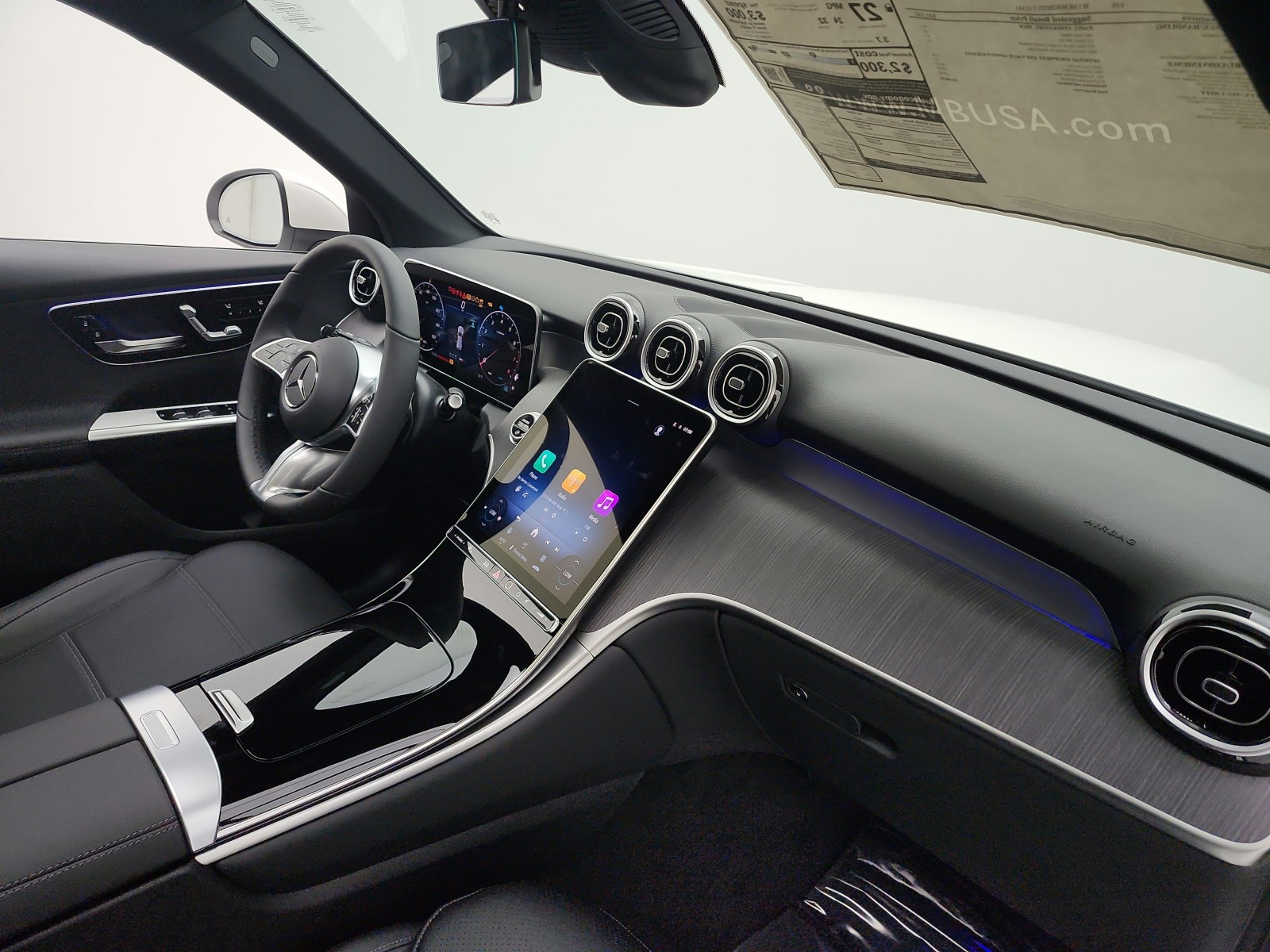 New 2026 Polar White Mercedes-Benz GLC 300 SUV image 14