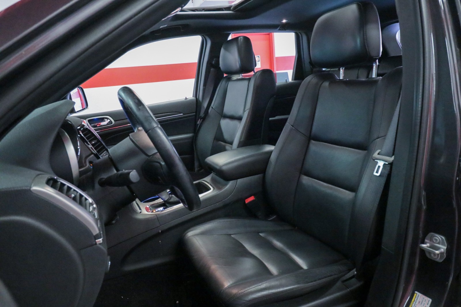 Used Car 2021 Jeep Grand Cherokee  80th Anniversary For Sale Under $25,000 In Austin, Texas