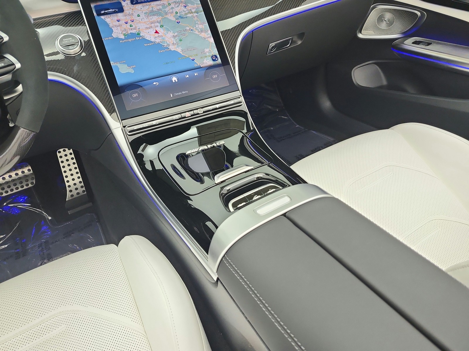 New 2026 MANUFAKTUR Starling Blue Magno Mercedes-Benz AMG® CLE 53 image 11