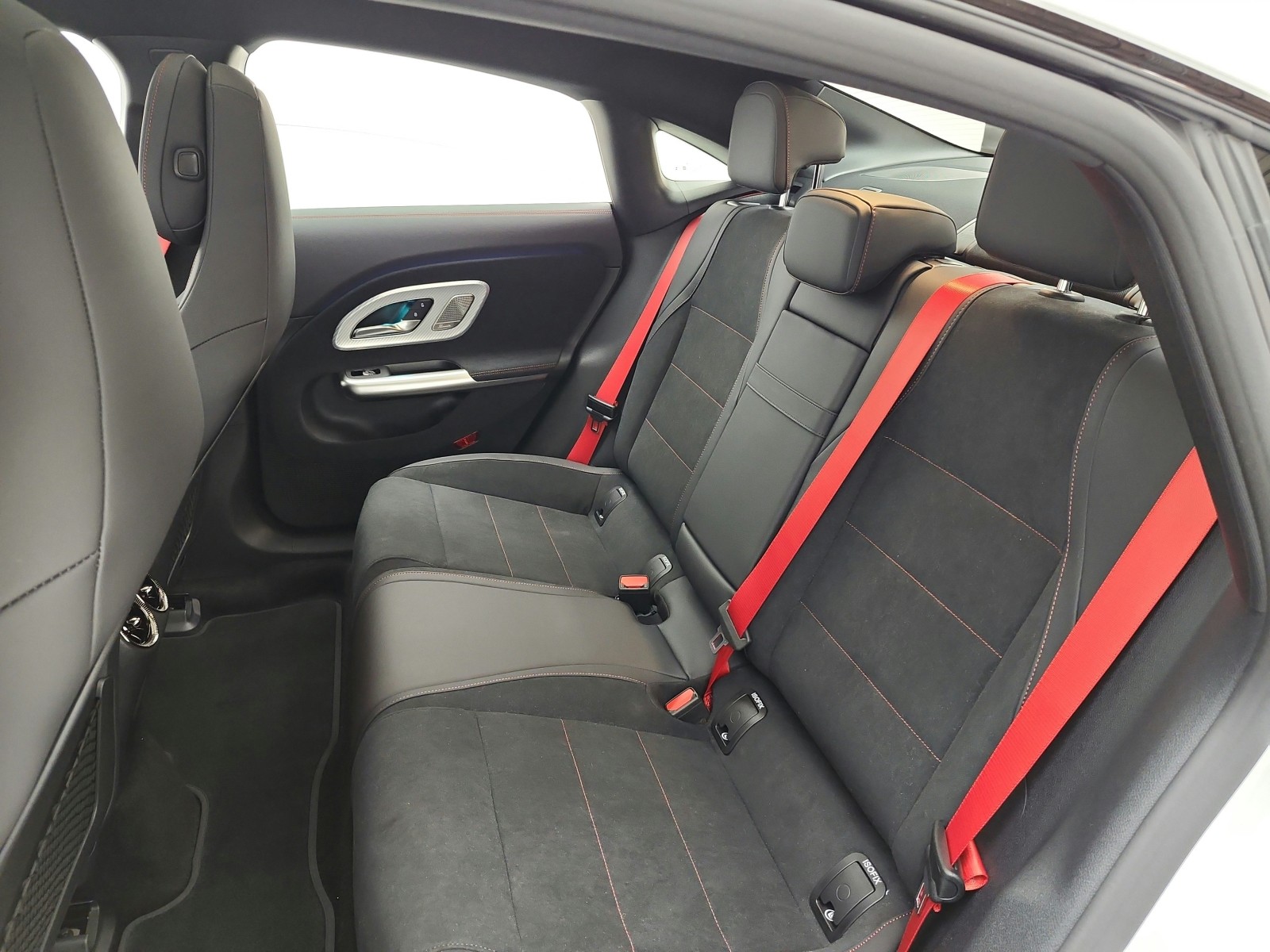 New 2027 Polar White Mercedes-Benz CLA 250+ Electric RWD image 11