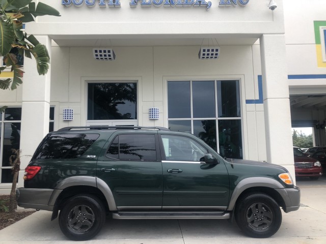 2003 Toyota Sequoia SR5 4WD in pompano beach, Florida