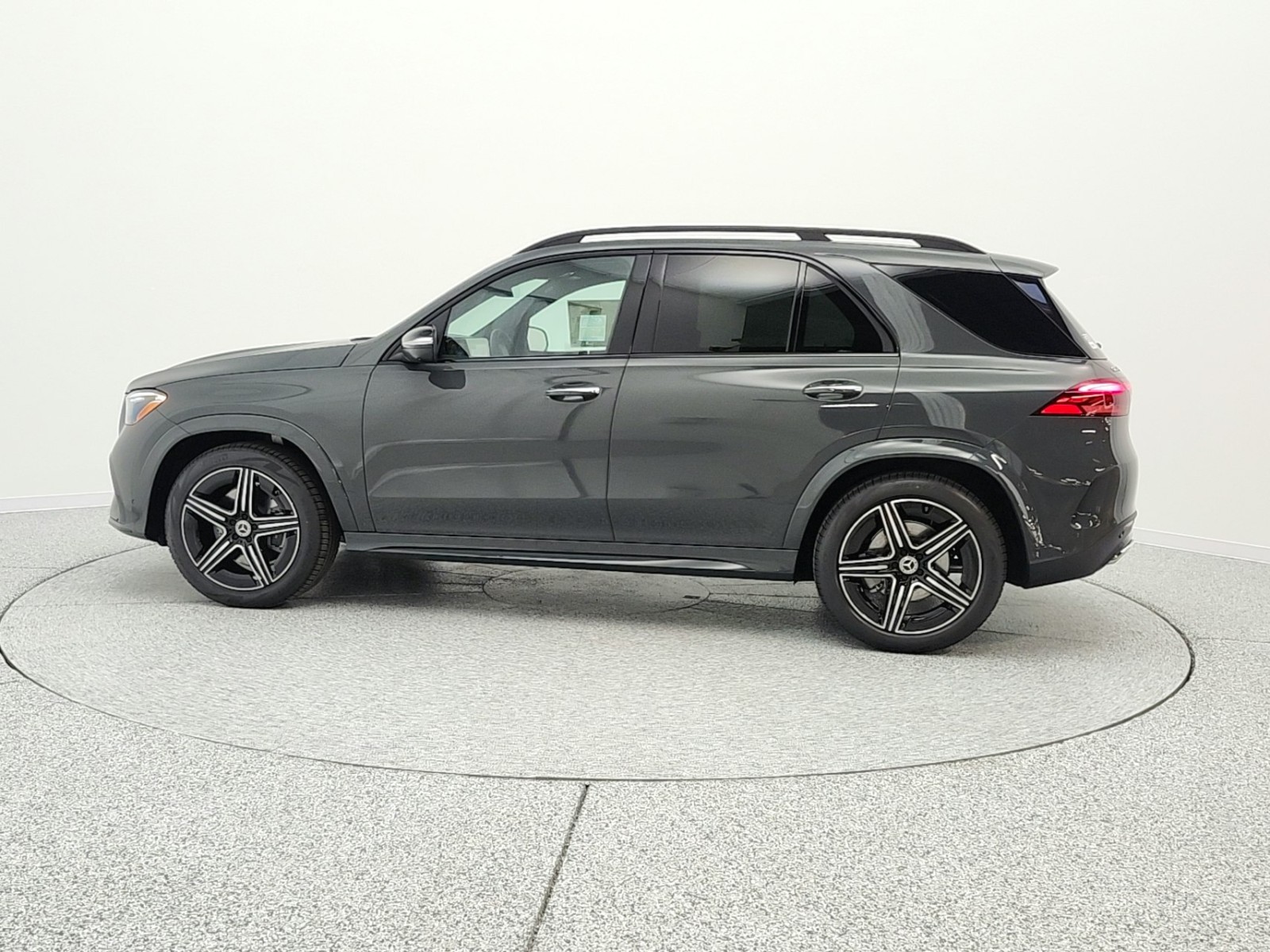 New 2026 SILICON GREY Mercedes-Benz GLE 450 image 8
