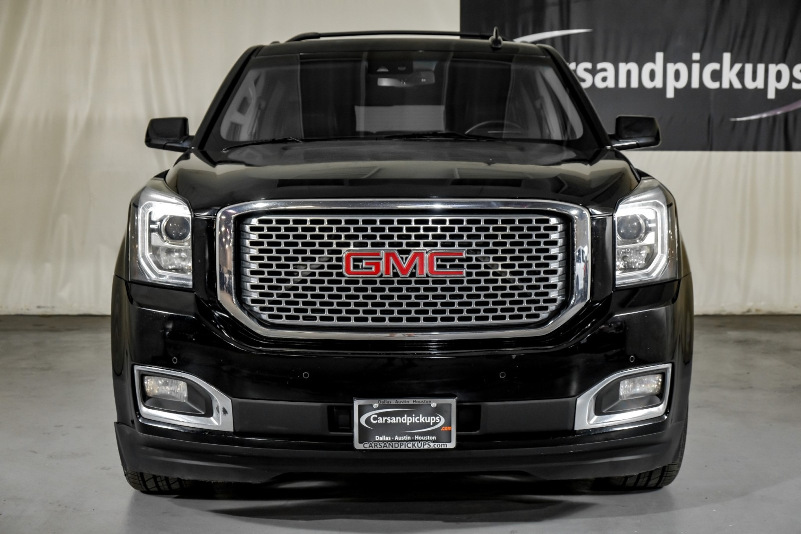 2016 GMC Yukon XL Denali 3