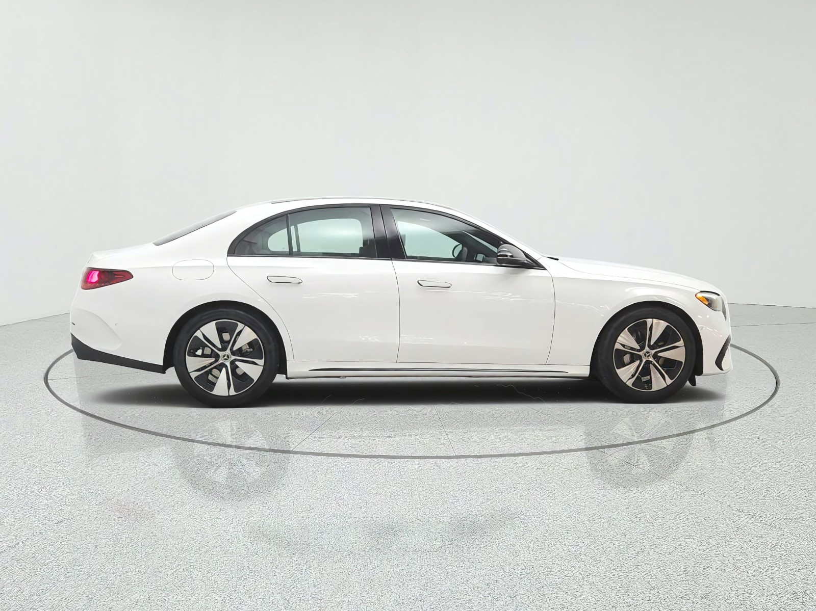 New 2027 Polar White Mercedes-Benz E 350 RWD Sedan image 4