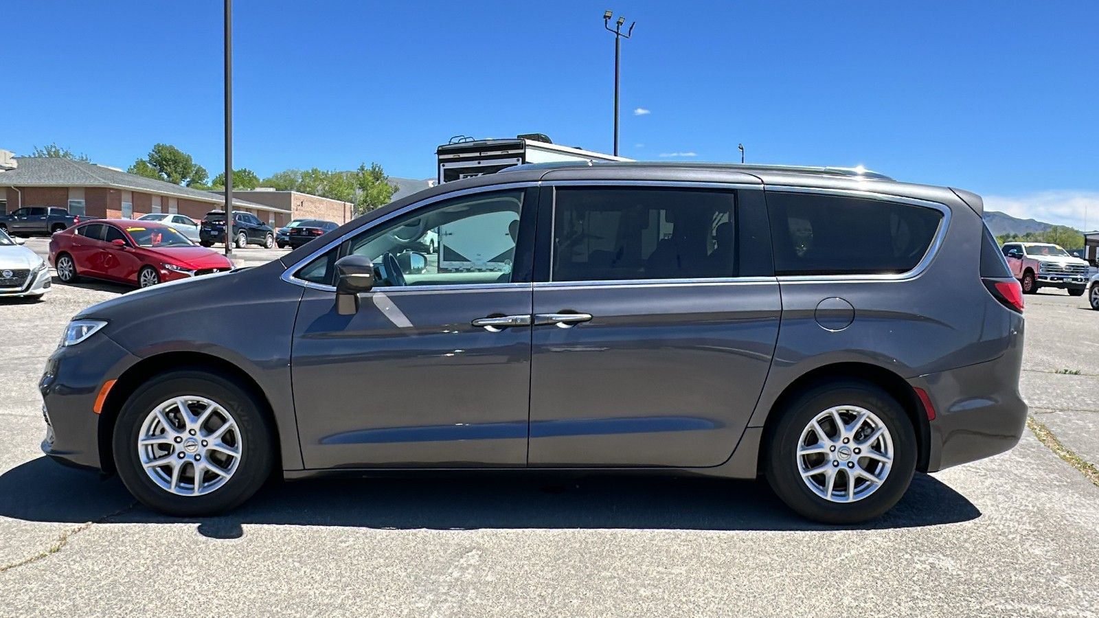 2021 Chrysler Pacifica Touring L 6