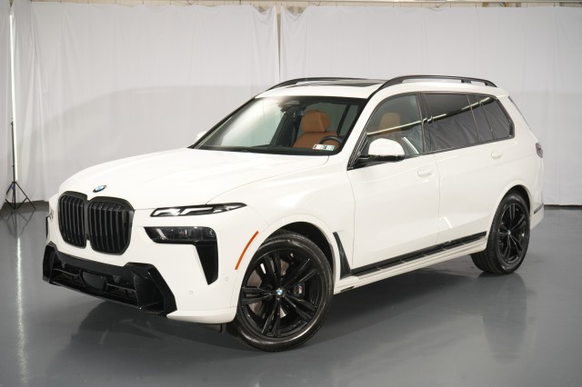2023 BMW X7 xDrive40i AWD