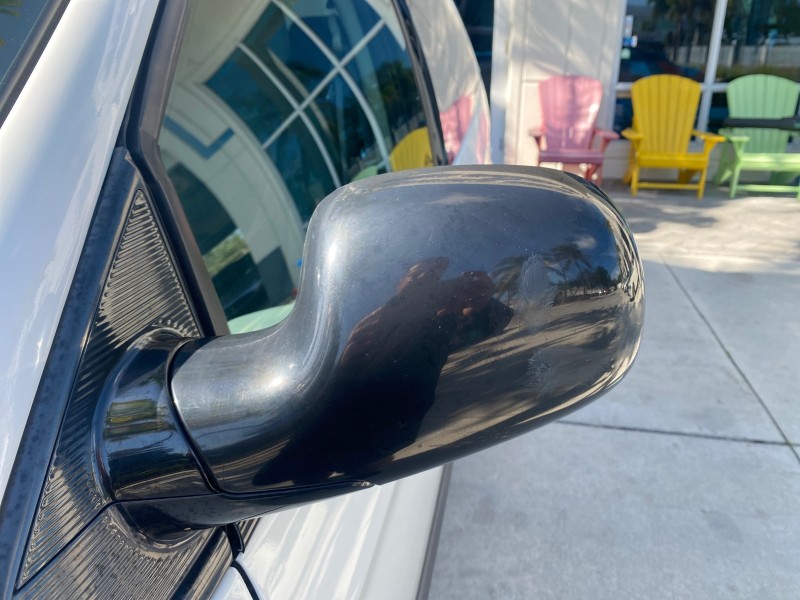 2006 Dodge Caravan SXT LOW MILES 28,367 1 OWNER HANDICAP LIFT in , 