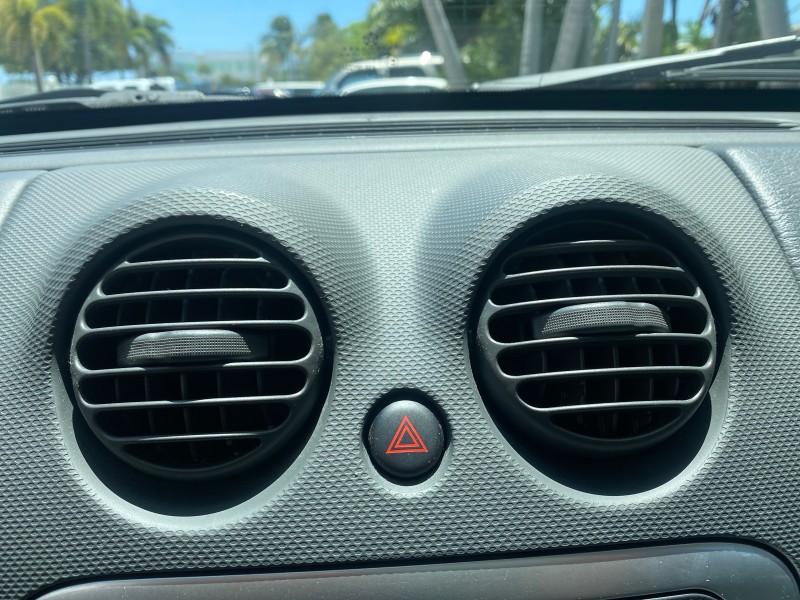 2006 Jeep Liberty 4WD Limited LOW MILES 75,410 in , 