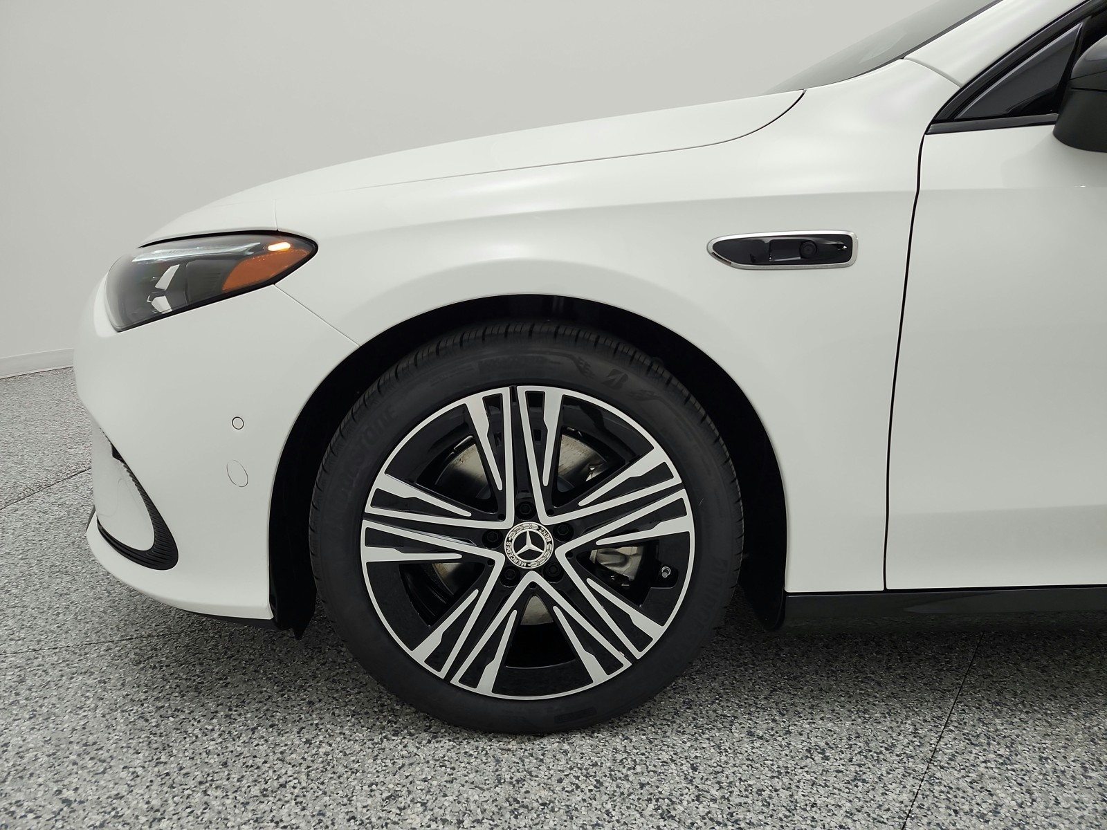 New 2027 Polar White Mercedes-Benz CLA 250+ Electric RWD image 13
