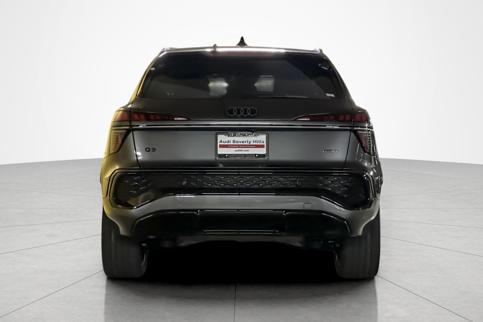 New 2026 Daytona Gray Pearl Effect Audi S line quattro image 5
