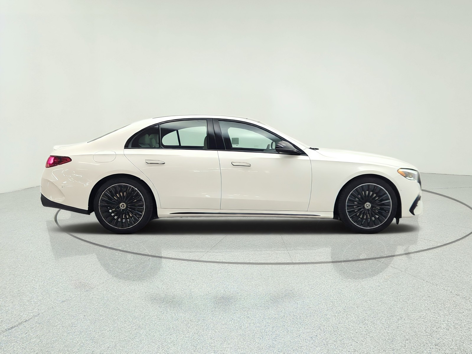 New 2027 Polar White Mercedes-Benz E 350 RWD Sedan image 4