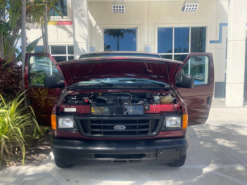 2006 Ford Econoline Wagon XLT 8 PASS LOW MILES 56328 in ,