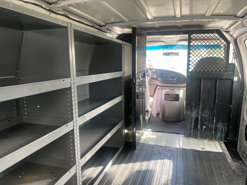 2000 Ford Econoline Cargo Van LOW MILES 68,046 in , 