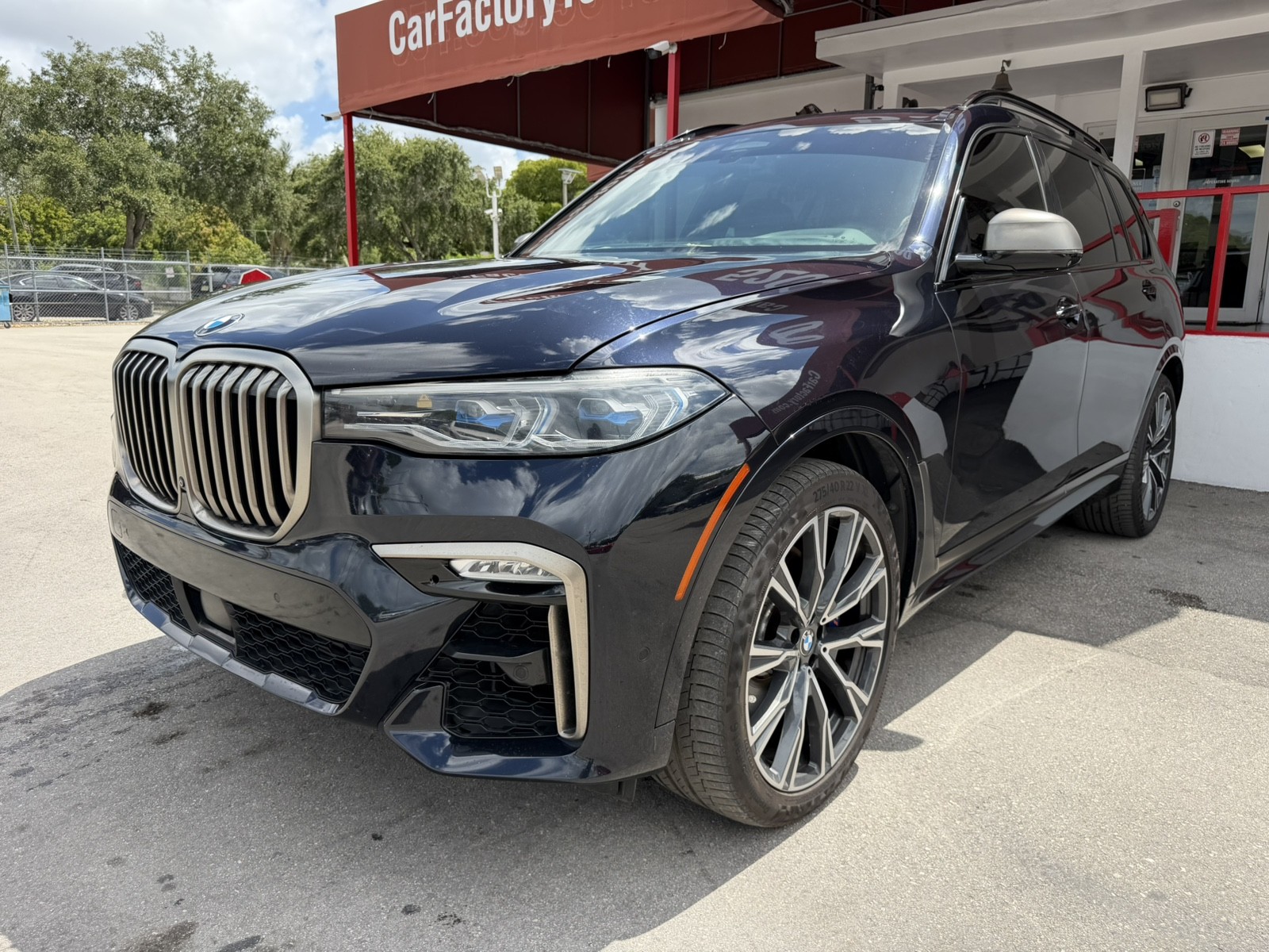 2020 BMW X7 - $33,988