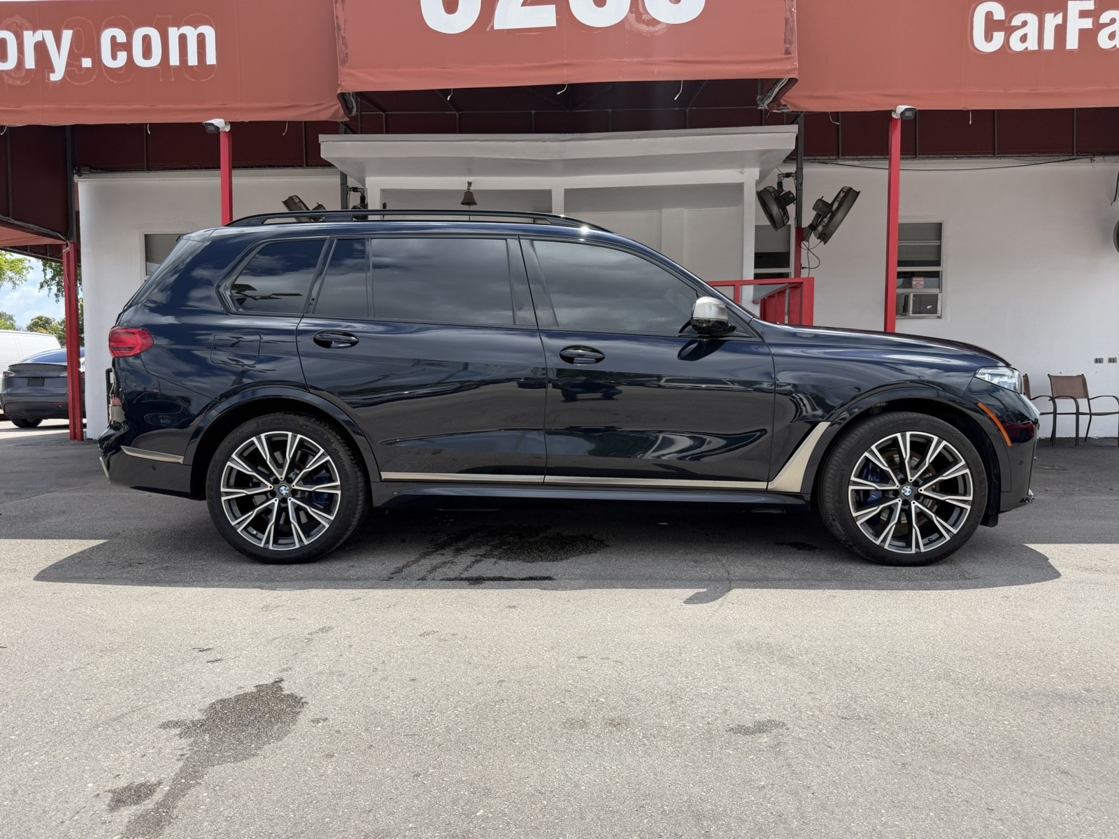 2020 BMW X7 - $33,988