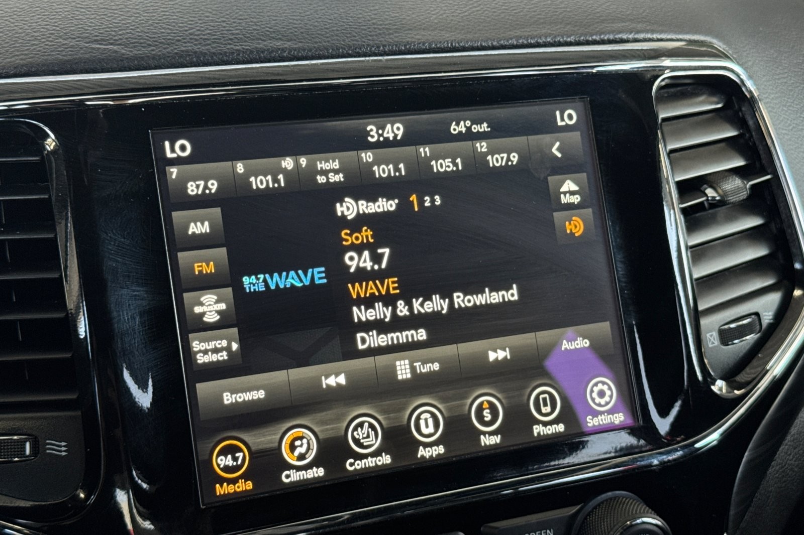 Used 2020 WHITE Jeep Altitude image 17