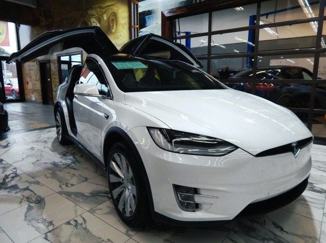 2020 Tesla Model X Long Range Plus AWD in Springfield, New Jersey