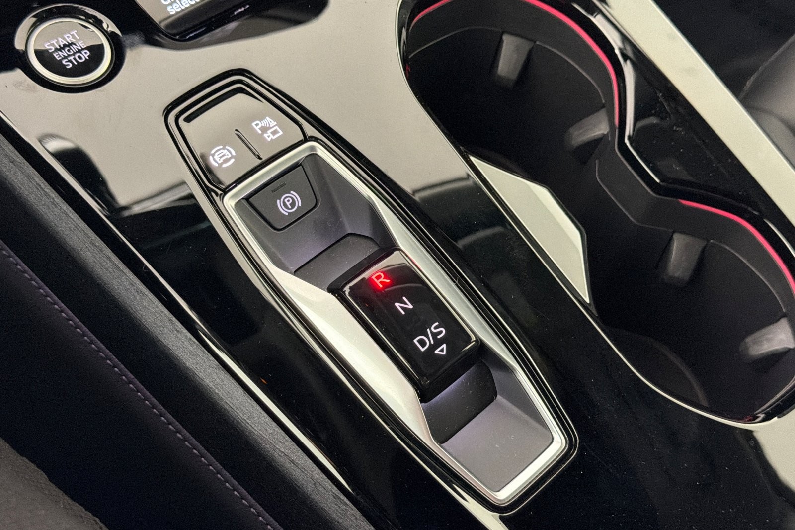 Used 2025 Arkona White Audi Premium 2.0 TFSI quattro image 20