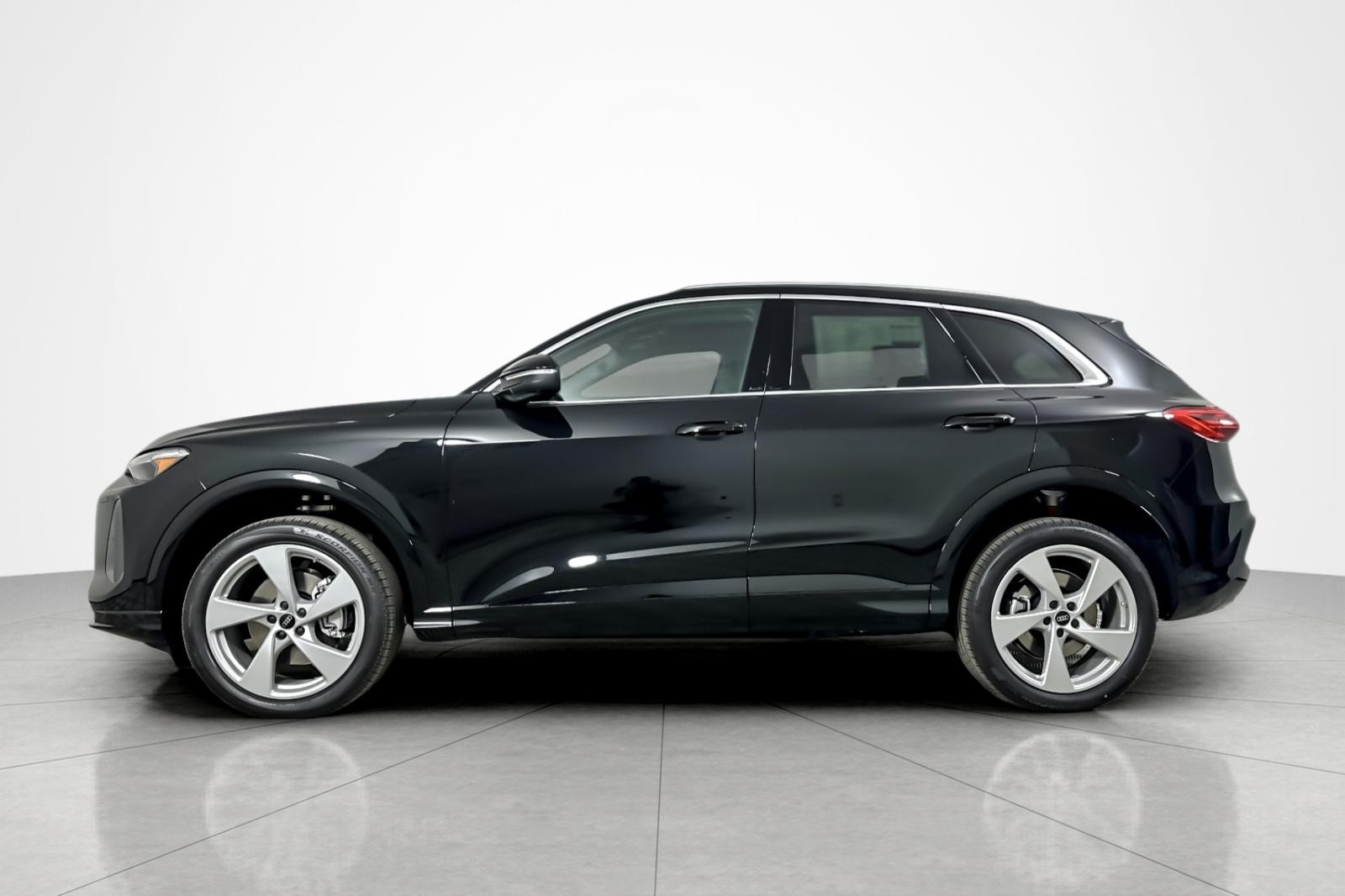 New 2025 Mythos Black Metallic Audi Premium Plus 2.0 TFSI quattro image 3