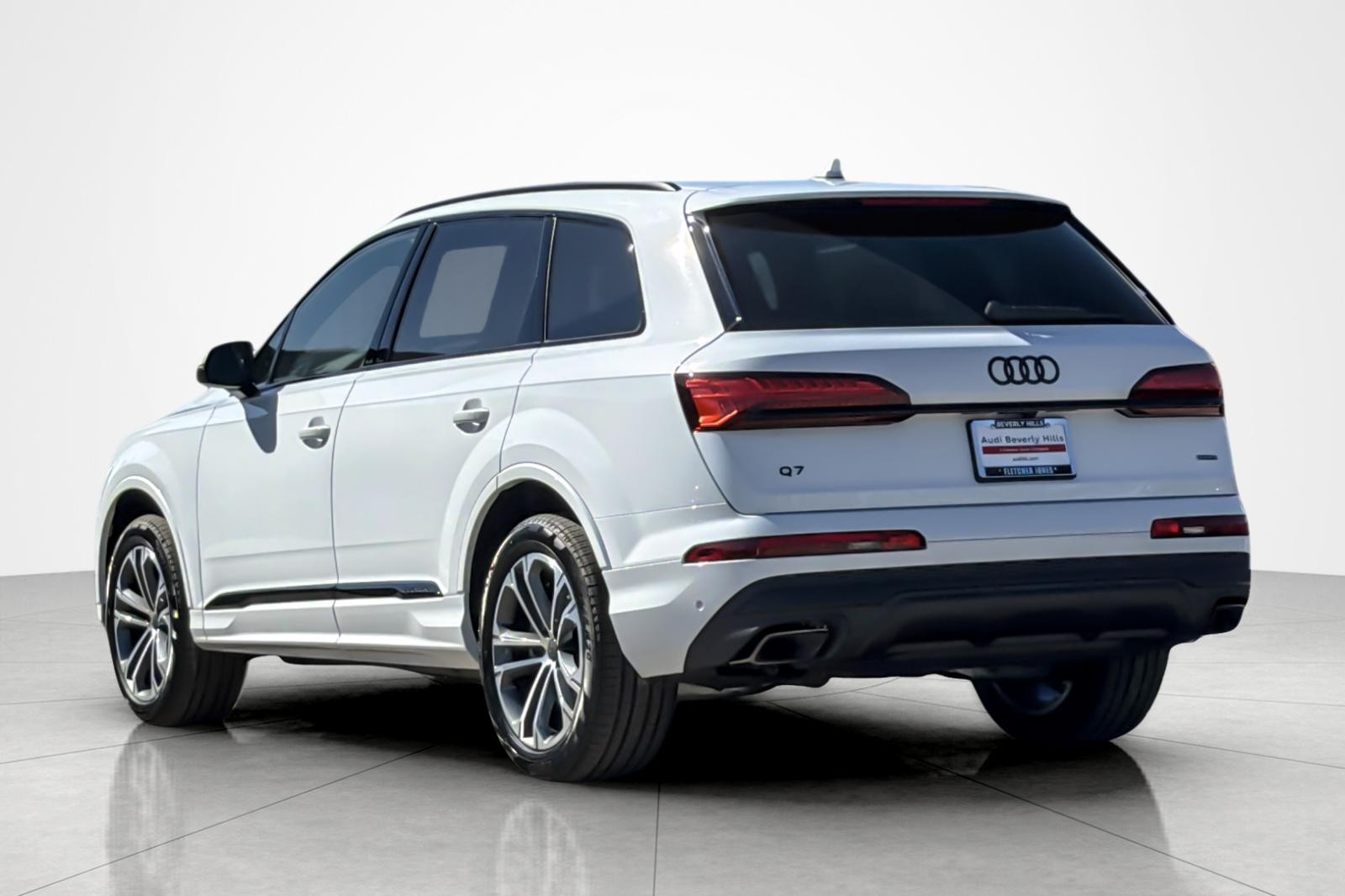 New 2026 Glacier White Metallic Audi Premium Plus 45 quattro *Ltd Avail* image 4