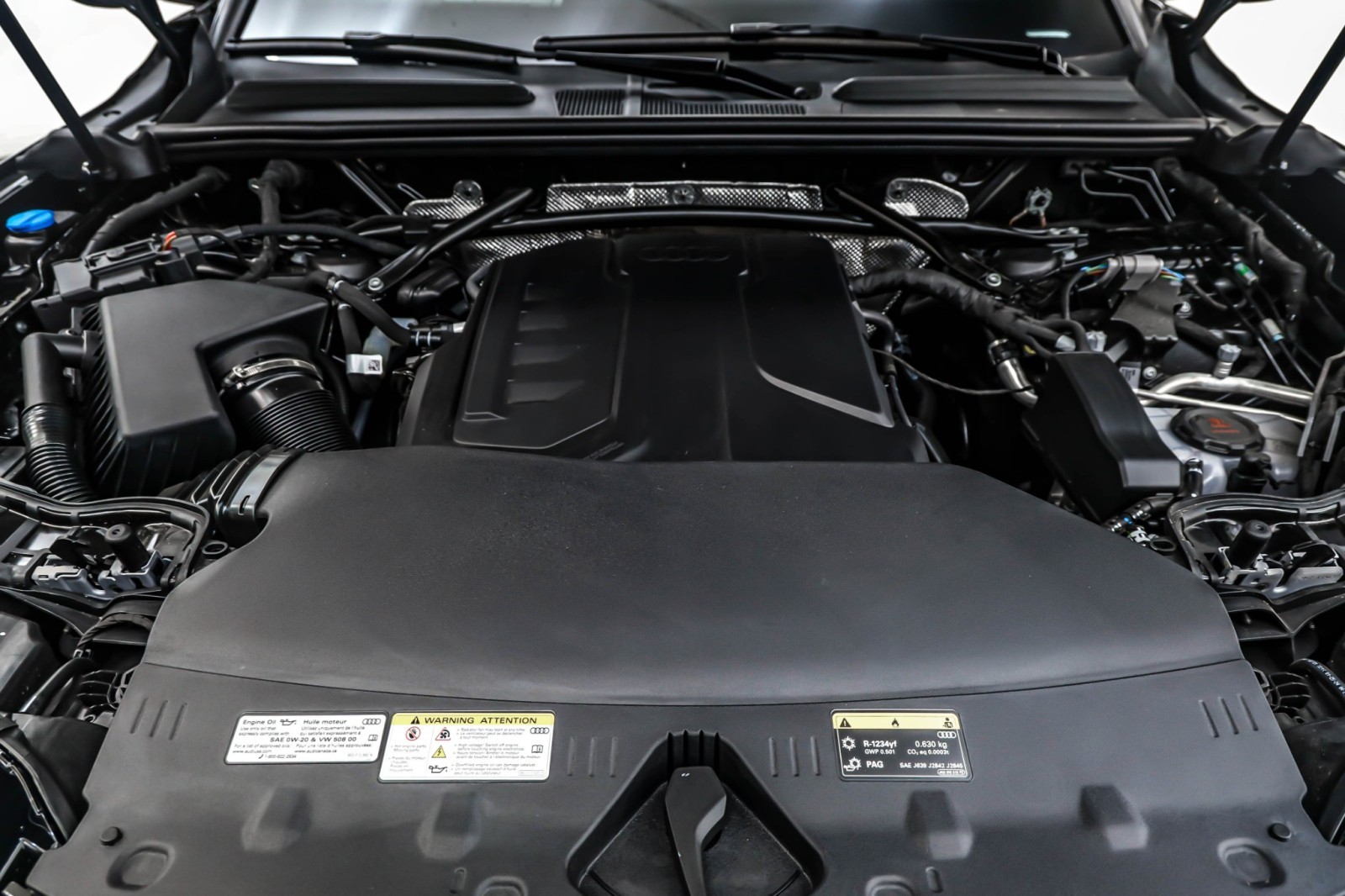 New 2025 Mythos Black Metallic Audi Premium Plus 2.0 TFSI quattro image 11