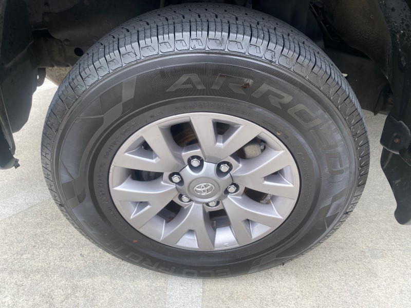 2004 Toyota Tundra SR5 1 OWNER 4WD XTRA CAB STEP SIDE in , 