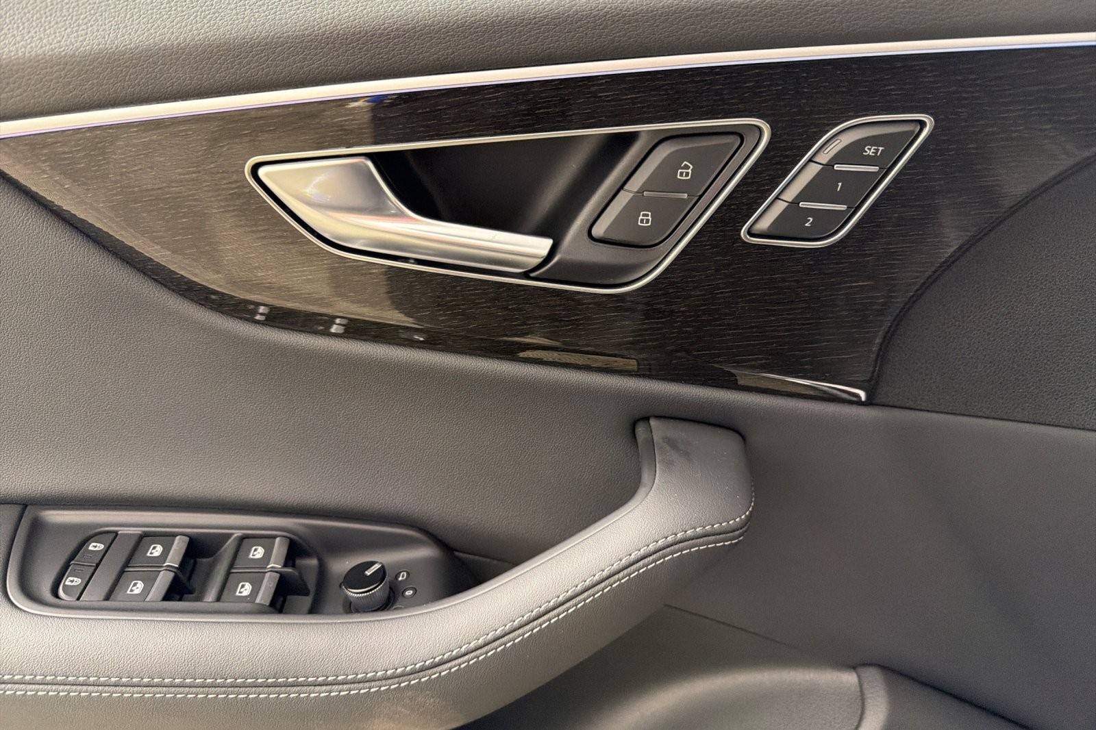 New 2026 Daytona Gray Pearl Effect Audi Premium Plus quattro image 10