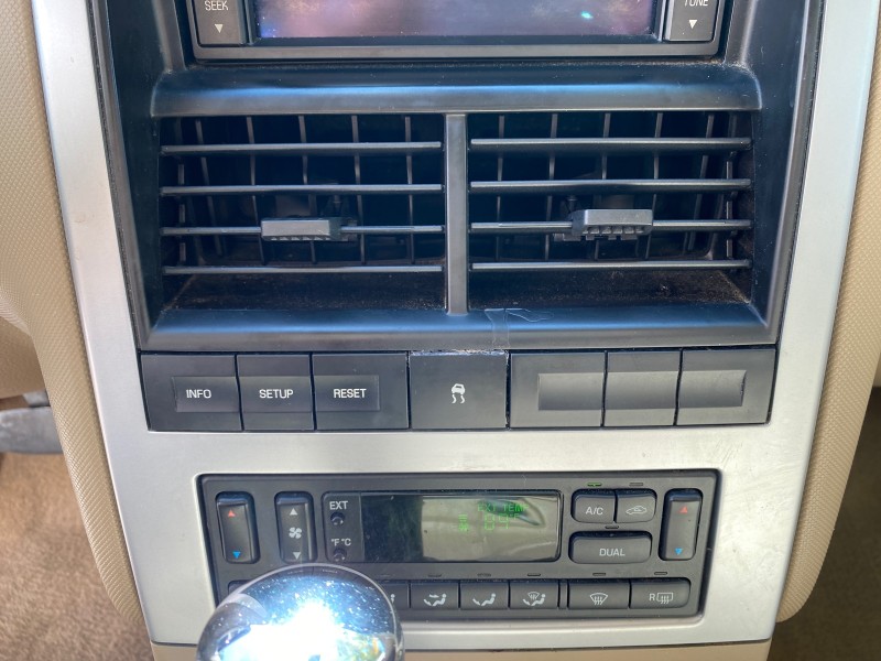 2007 Mercury Mountaineer SUV Premier 1 OWNER in ,