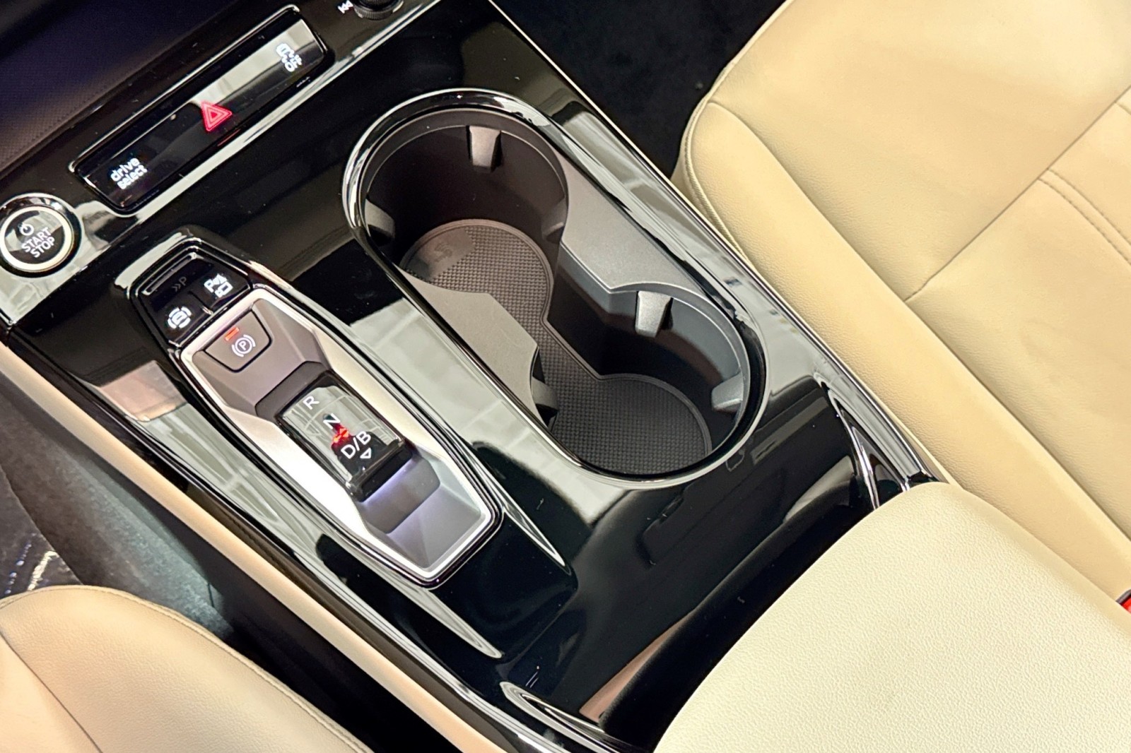 New 2025 Glacier White Metallic Audi Premium quattro image 14