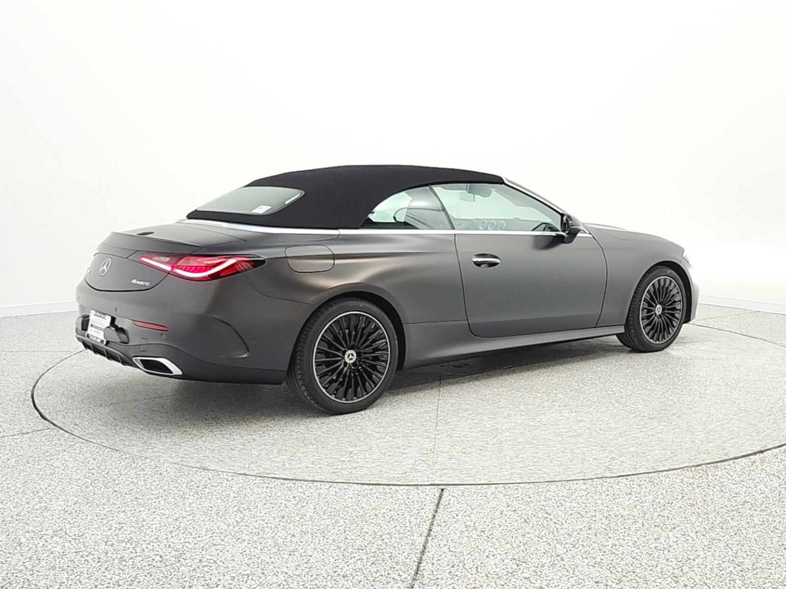 New 2026 MANUFAKTUR Graphite Grey Magno Mercedes-Benz CLE 300 image 19