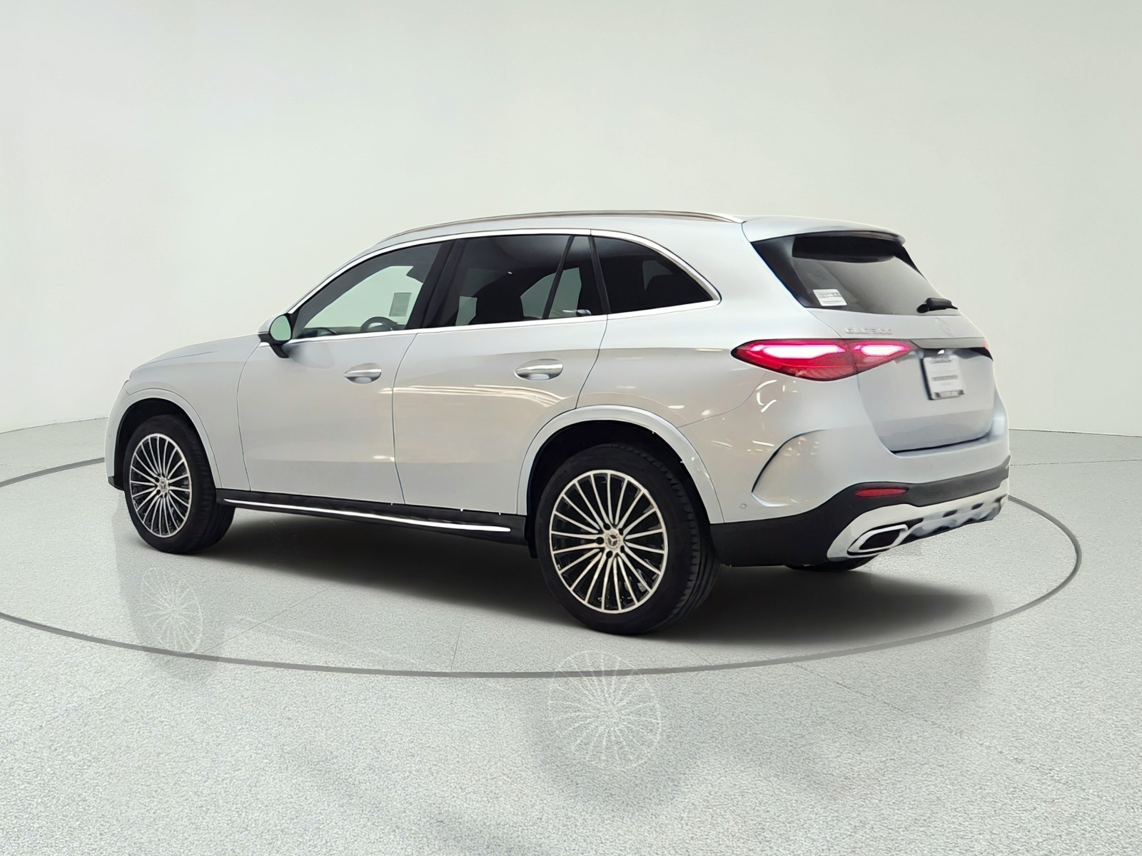 New 2026 Cirrus Silver Metallic Mercedes-Benz GLC 300 SUV image 7