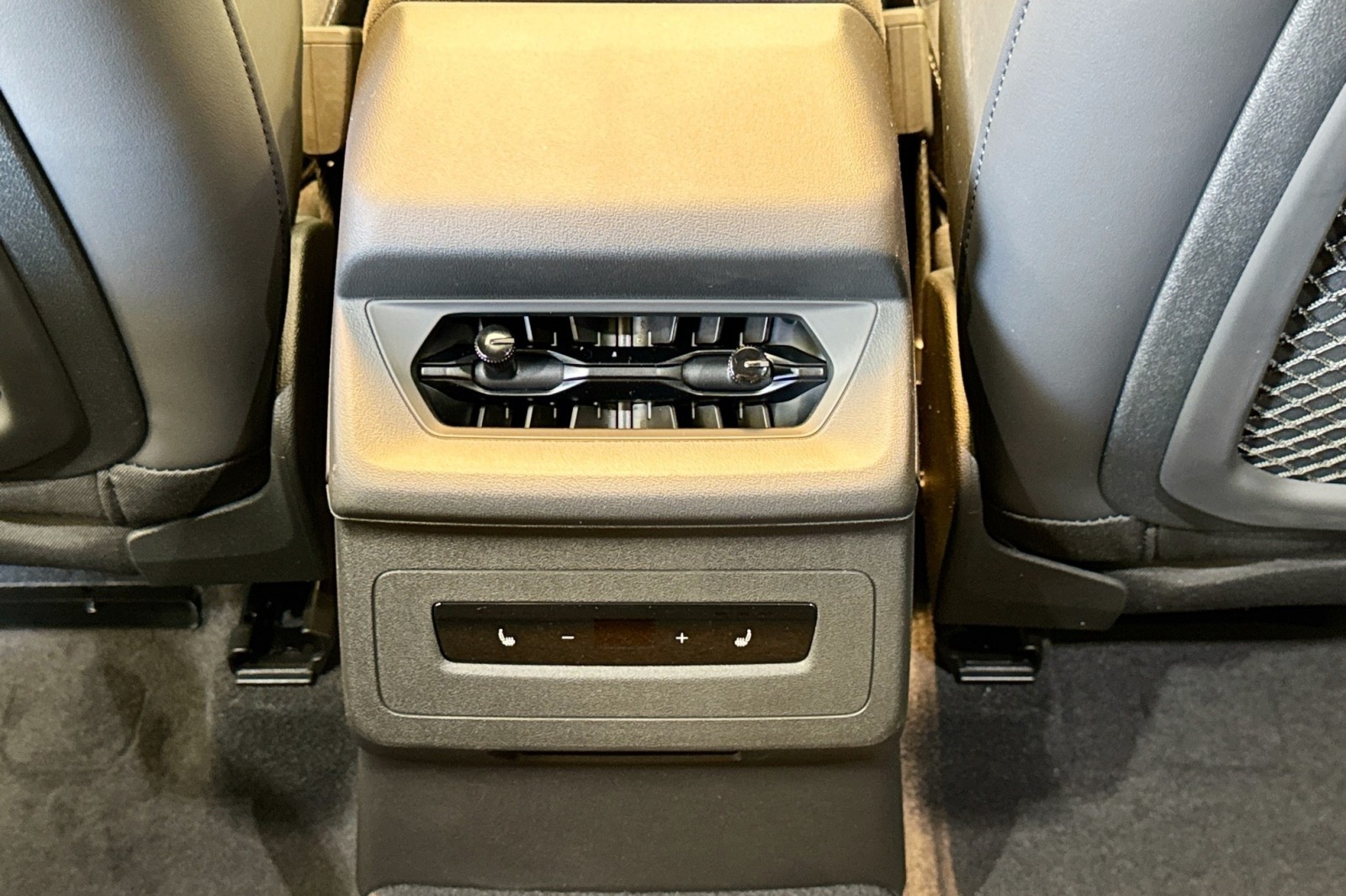 New 2025 Glacier White Metallic Audi Prestige quattro image 22