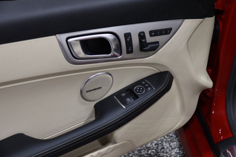 2012 Mercedes-Benz SLK 350 AMG Sport 2dr Roadster in , 