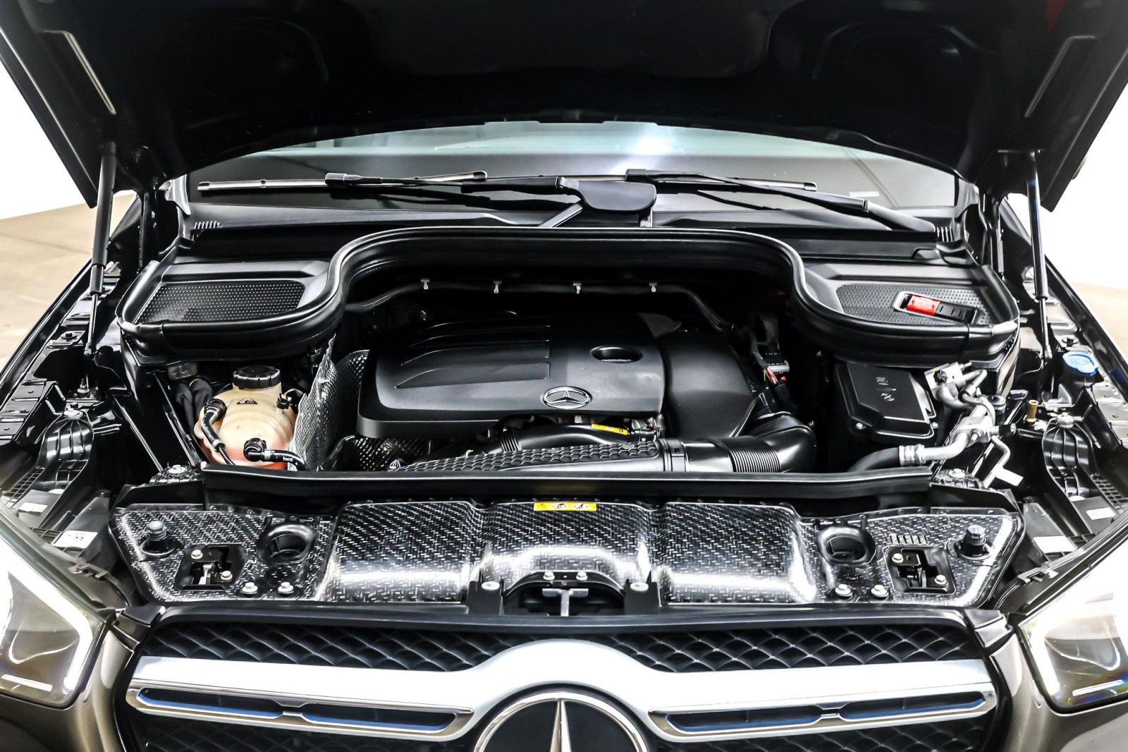 Used 2022 Black Mercedes-Benz GLE 350 SUV image 12