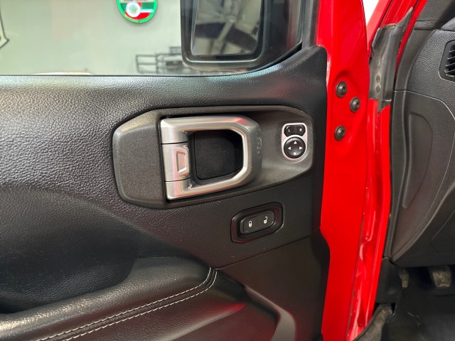 2018 Jeep Wrangler Unlimited Rubicon Custom V6 4WD 6SPEED-MT in , 