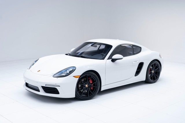 2024  718 Cayman S in , 