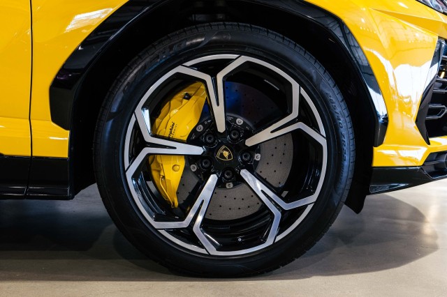 Used Car 2022 Lamborghini Urus  For Sale Under $230,000 In Boerne, Texas