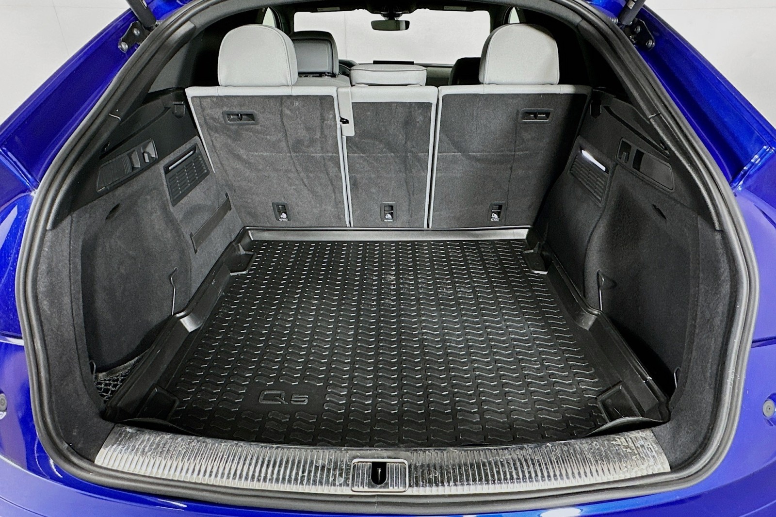 Used 2021 Ultra Blue Metallic Audi Premium Plus image 22