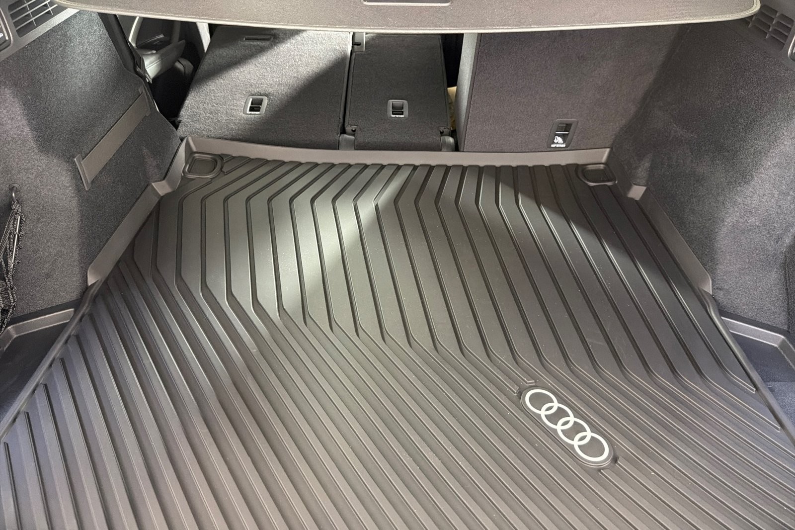 New 2026 Tambora Gray Metallic Audi Premium Plus 3.0 TFSI quattro image 14