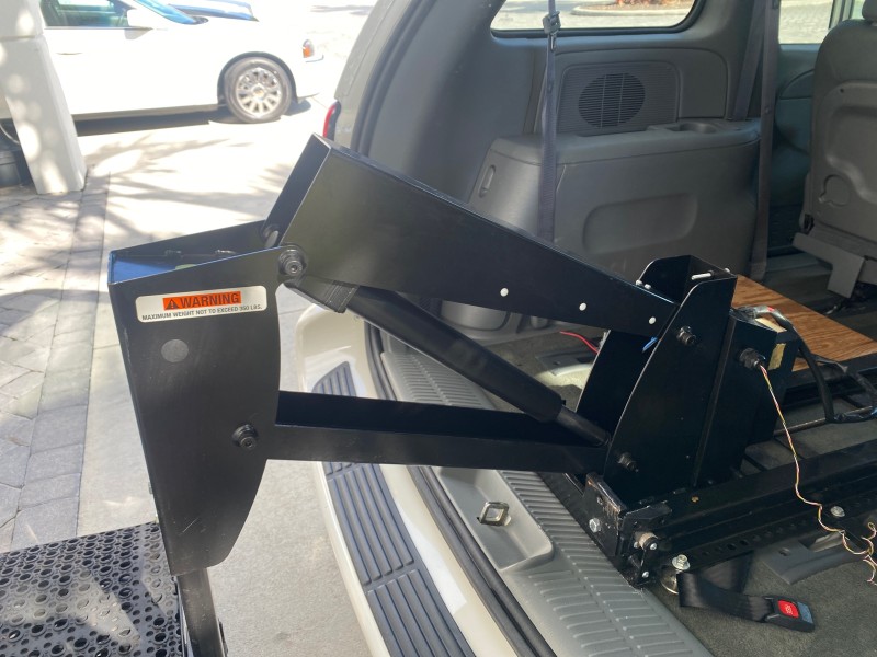 2006 Dodge Caravan SXT LOW MILES 28,367 1 OWNER HANDICAP LIFT in , 