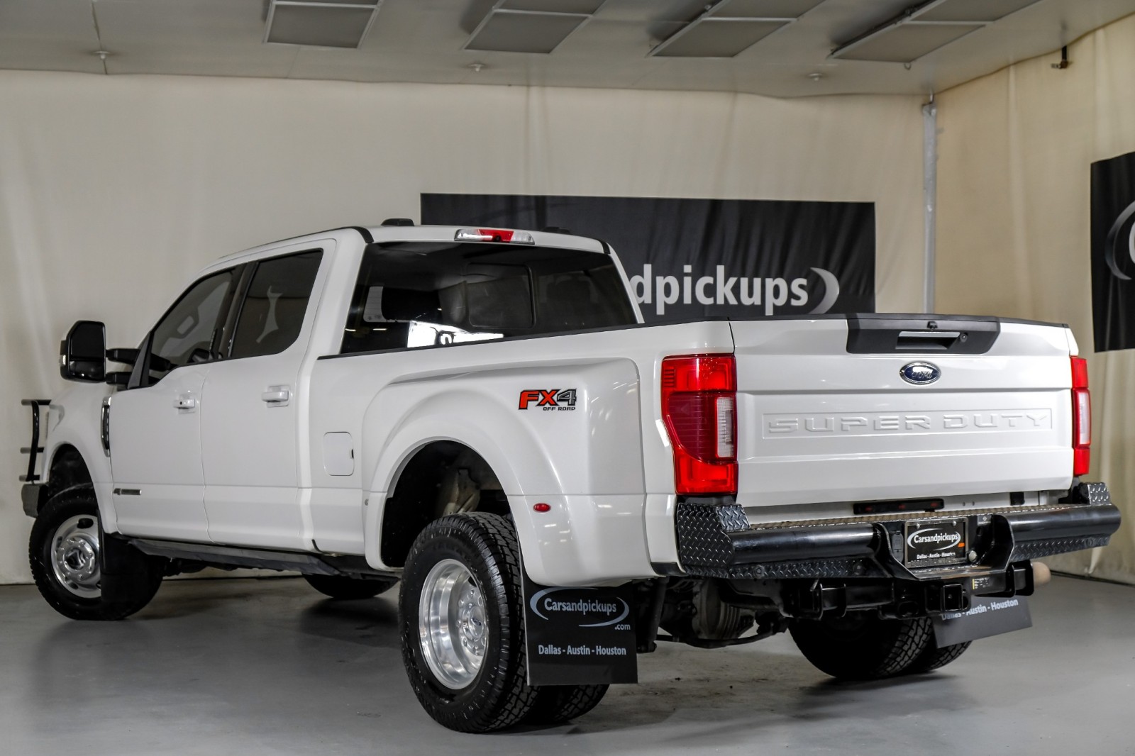 2022 Ford F-350 Lariat 10